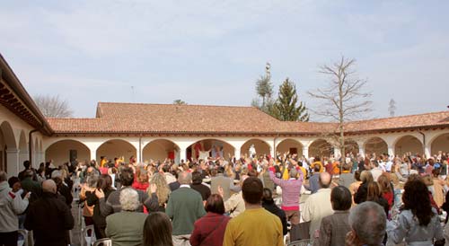 First opening of the cloister in Anima Universale’s monastery First opening of the cloister in Anima Universale’s monastery